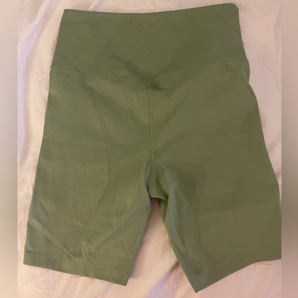 NOT SAME COLOR as pictured - Picture 6 of 8